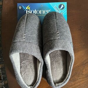 Men’s memory foam slippers